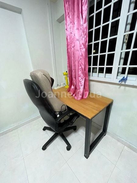 Common Room (HDB) for Rent in  525 Bukit Batok Street 52 - Image 5