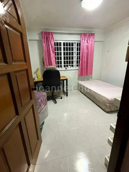 Common Room (HDB) for Rent in  525 Bukit Batok Street 52 - Image 2