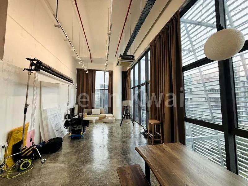 Light Industrial (B1) for Rent: Central-Link - Image 1