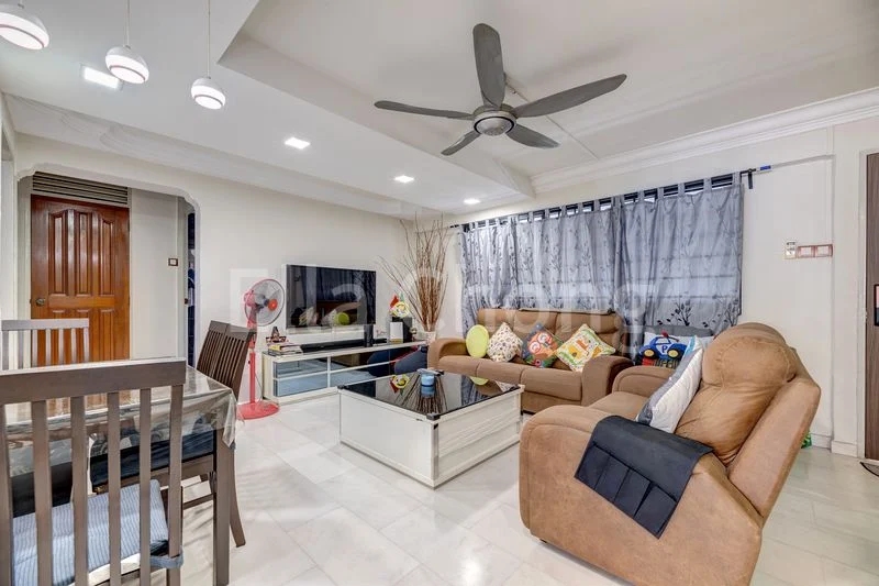 4 Room (4NG) HDB for Sale in  214 Yishun Street 21 - Image 3