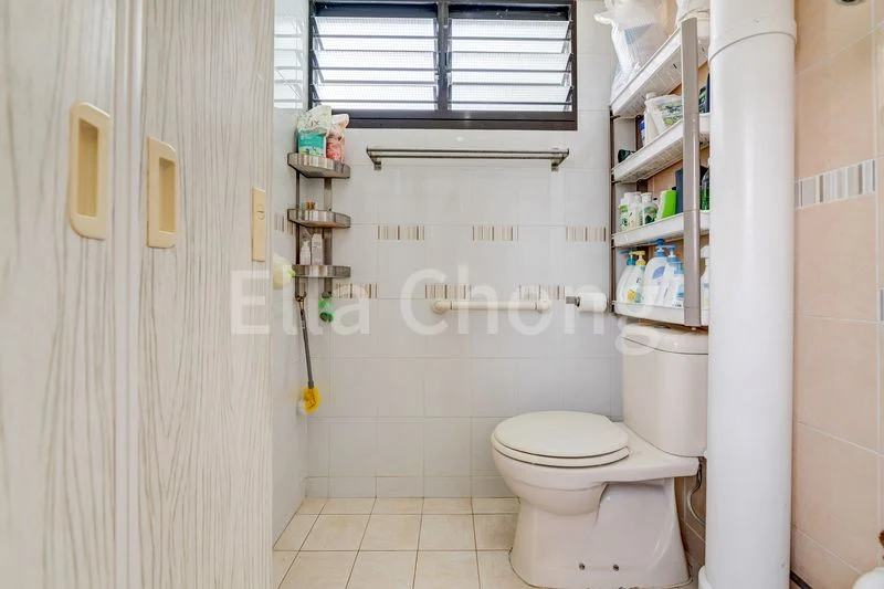 4 Room (4NG) HDB for Sale in  214 Yishun Street 21 - Image 6