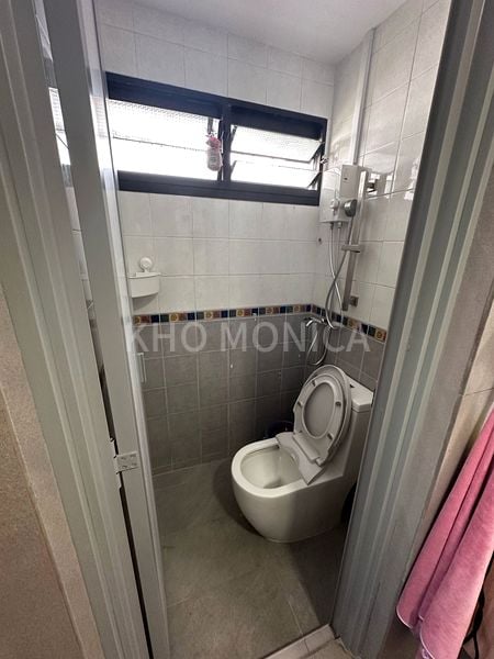 Common Room (HDB) for Rent in  209 Boon Lay Place - Image 6