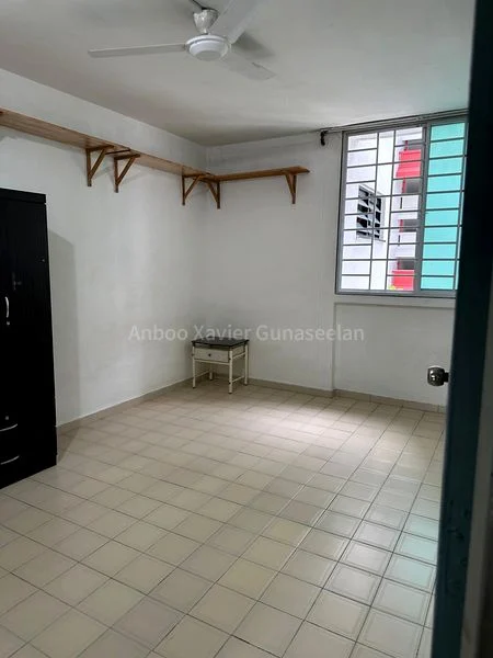 4 Room (4STD) HDB for Rent in  602 Hougang Avenue 4 - Image 4