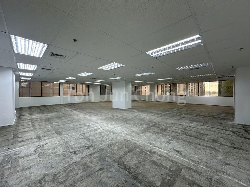 Office for Rent: International Plaza - Image 6