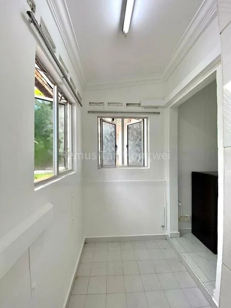 Master Room (Landed) for Rent in  Sennett Road - Image 6