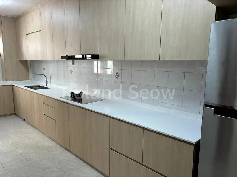 5 Room (5I) HDB for Rent in  194 Rivervale Drive - Image 7
