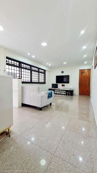 4 Room (4A) HDB for Sale in  290B Compassvale Crescent - Image 2