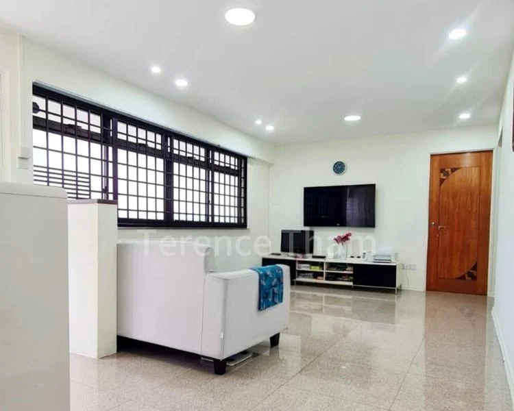 4 Room (4A) HDB for Sale in  290B Compassvale Crescent - Image 1