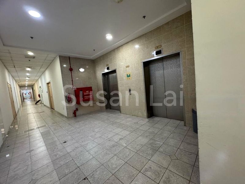 Light Industrial (B1) for Rent: E-Centre @ Redhill - Image 5