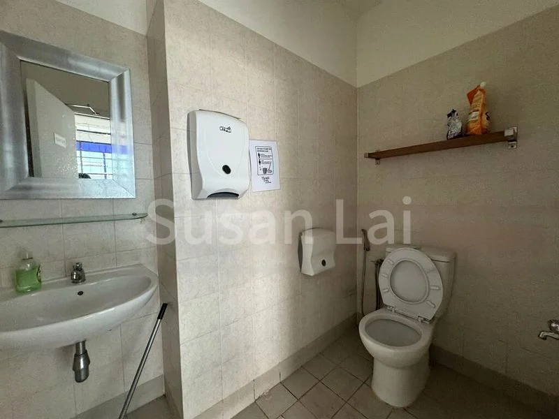 Light Industrial (B1) for Rent: E-Centre @ Redhill - Image 1