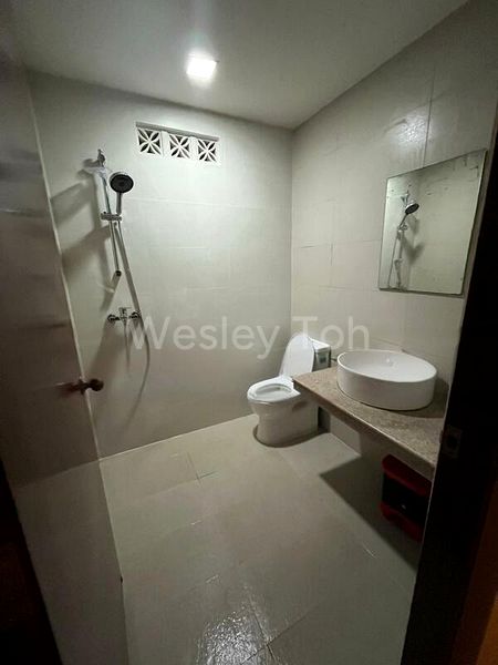 Master Room (Landed) for Rent in  Eastbrook @ Canberra - Image 2