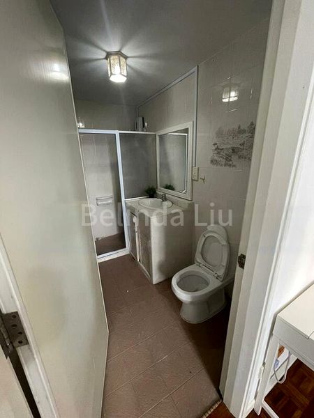 Room (Condo) for Rent in  Orchard Towers - Image 5