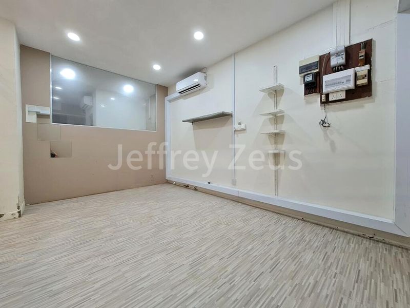 Shop / Shophouse for Sale: 107, Jalan Bukit Merah - Image 11