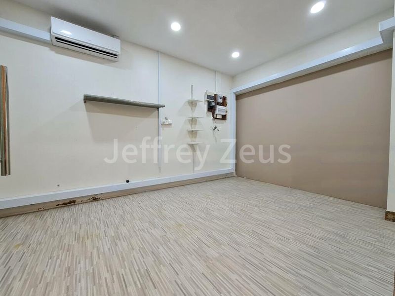 Shop / Shophouse for Sale: 107, Jalan Bukit Merah - Image 10
