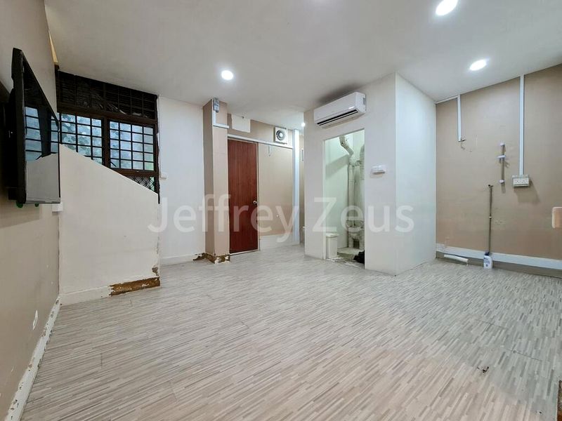 Shop / Shophouse for Sale: 107, Jalan Bukit Merah - Image 13