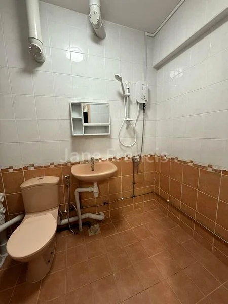 3 Room (3A) HDB for Rent in  102 Tampines Street 11 - Image 3