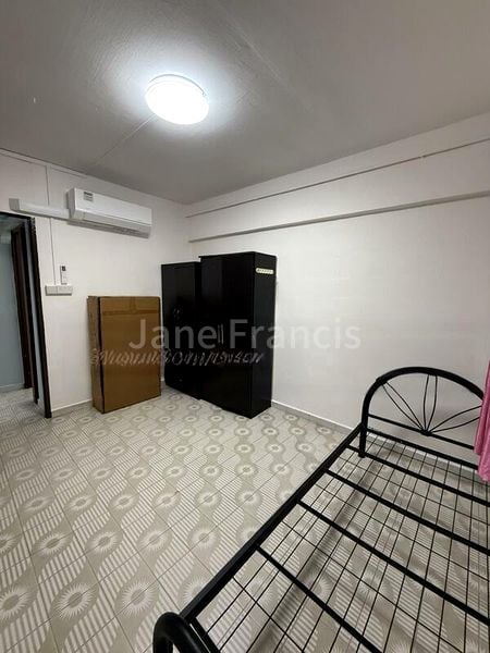 3 Room (3A) HDB for Rent in  102 Tampines Street 11 - Image 4
