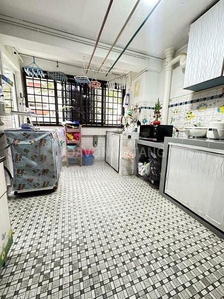 3 Room (3I) HDB for Sale in  86 Redhill Close - Image 7