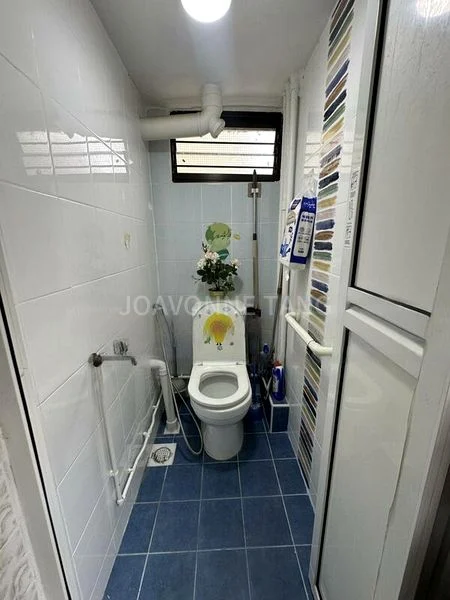 3 Room (3I) HDB for Sale in  86 Redhill Close - Image 1
