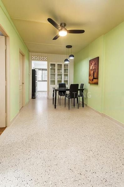 3 Room (3I) HDB for Sale in  86 Redhill Close - Image 3