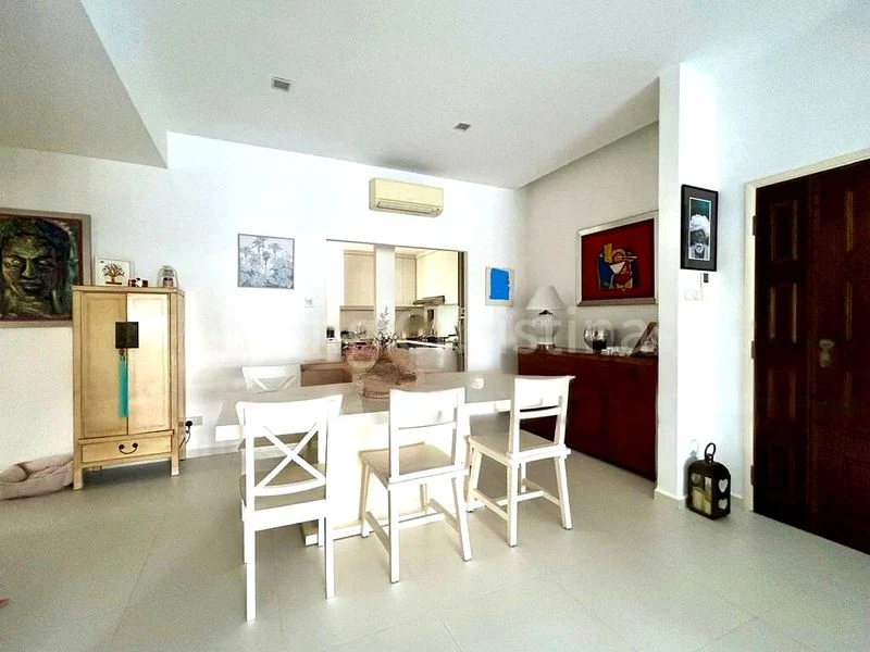 3 Bed Condo for Sale in  Cashew Heights Condominium - Image 3