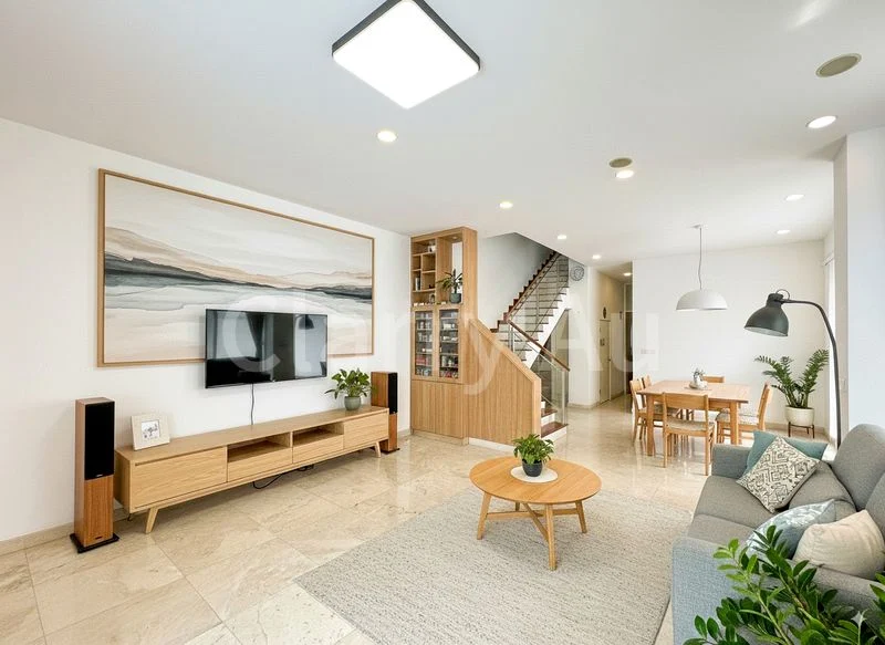 5+1 Bed Semi-Detached House (Landed) for Sale in  Gerald Mugliston Estate - Image 1