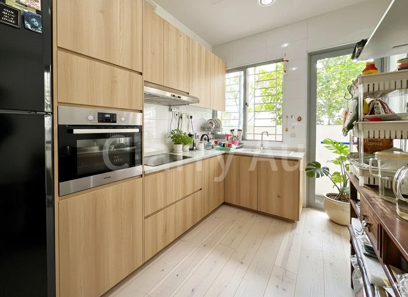 5+1 Bed Semi-Detached House (Landed) for Sale in  Gerald Mugliston Estate - Image 2