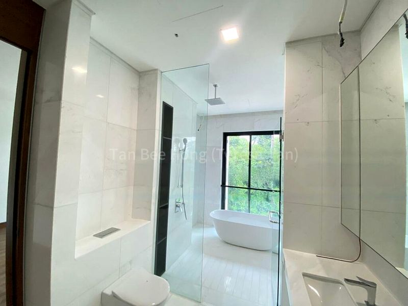 4 Bed Terraced House (Landed) for Sale in  Mount Rosie Villas - Image 11