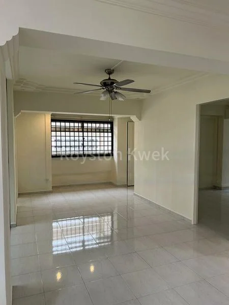 5 Room (5I) HDB for Rent in  316 Tampines Street 33 - Image 12