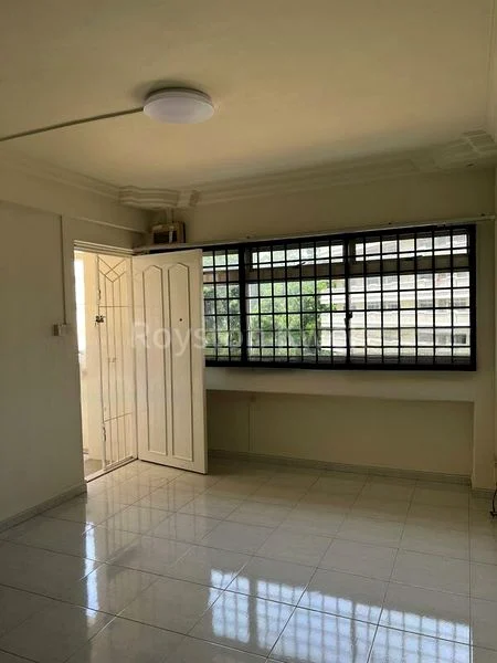 5 Room (5I) HDB for Rent in  316 Tampines Street 33 - Image 15