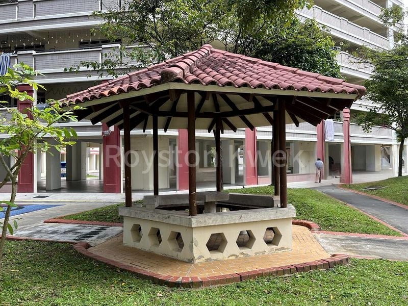 5 Room (5I) HDB for Rent in  316 Tampines Street 33 - Image 5