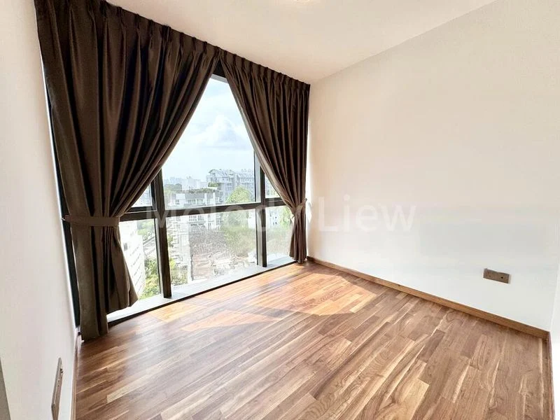 3 Bed Condo for Rent in  Hyll on Holland - Image 3