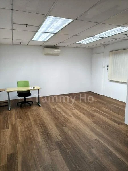 Light Industrial (B1) for Rent: 211 Henderson - Image 2