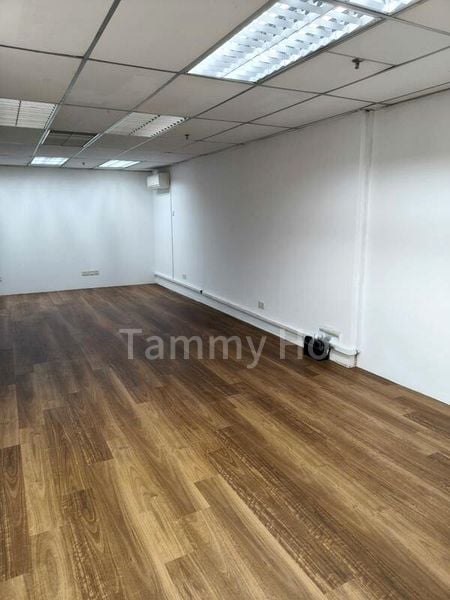 Light Industrial (B1) for Rent: 211 Henderson - Image 3