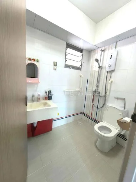 Premium HDB for Sale in  32 Margaret Drive - Image 6