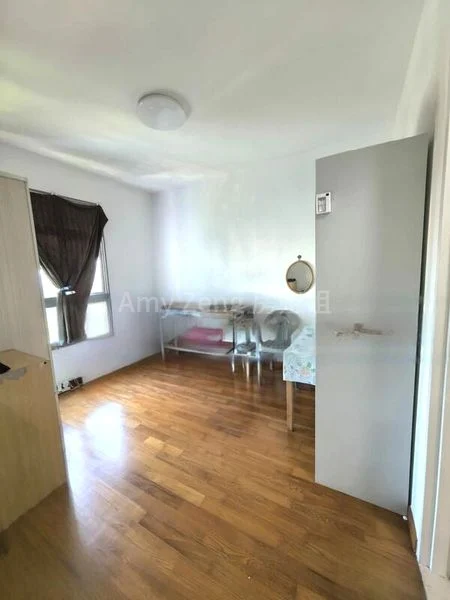 Premium HDB for Sale in  32 Margaret Drive - Image 2