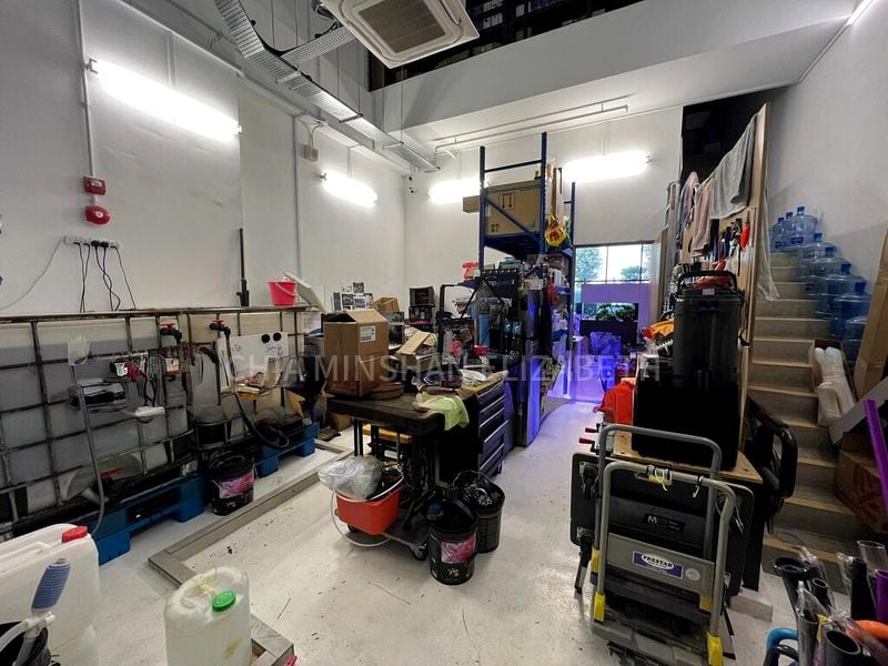 Light Industrial (B1) for Rent: Inspace - Image 2