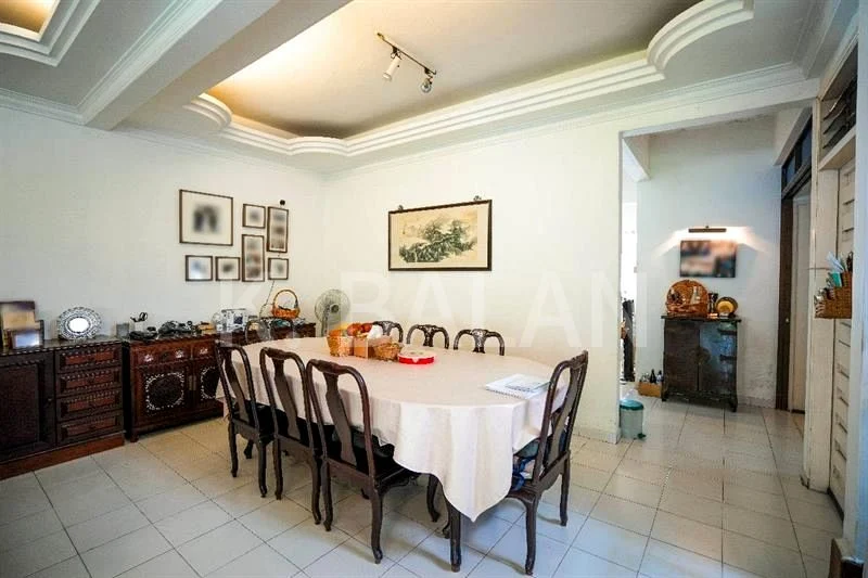 4 Bed Semi-Detached House (Landed) for Sale in  Picardy Gardens - Image 5