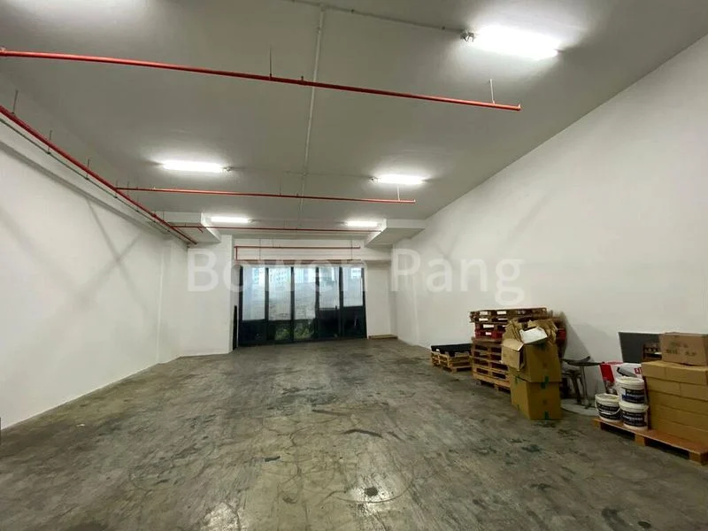 Light Industrial (B1) for Rent: Woodlands Horizon - Image 4