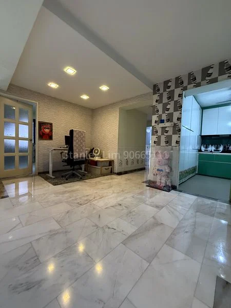 Executive HDB for Sale in  537 Pasir Ris Street 51 - Image 14