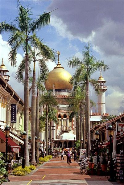 Shop / Shophouse for Sale: Bussorah Street, Full F&B Shophouse - Image 2