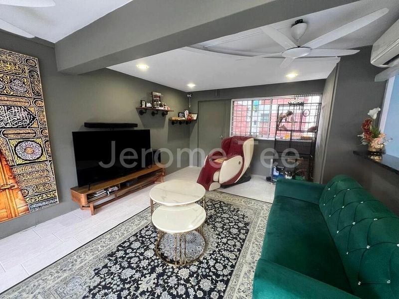 Executive HDB for Sale in  302 Woodlands Street 31 - Image 11