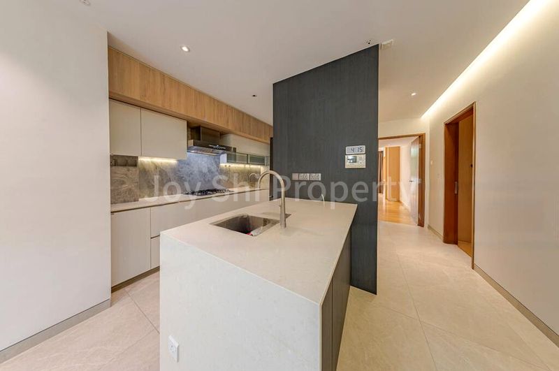 3 Bed Condo for Sale in  Parbury Avenue - Image 12