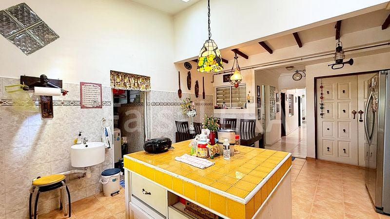 4 Bed Terraced House (Landed) for Sale in  Sembawang Hills Estate - Image 8