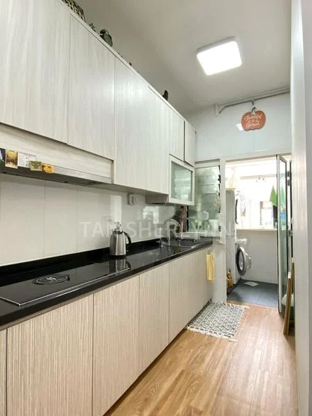 Common Room (HDB) for Rent in  669B Edgefield Plains - Image 5