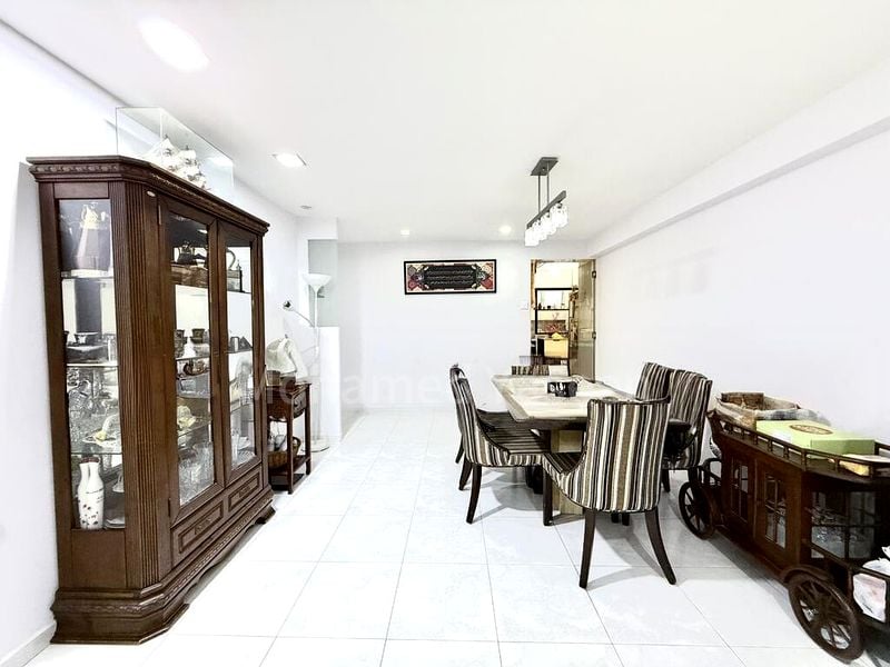 5 Room (5I) HDB for Sale in  176B Edgefield Plains - Image 4