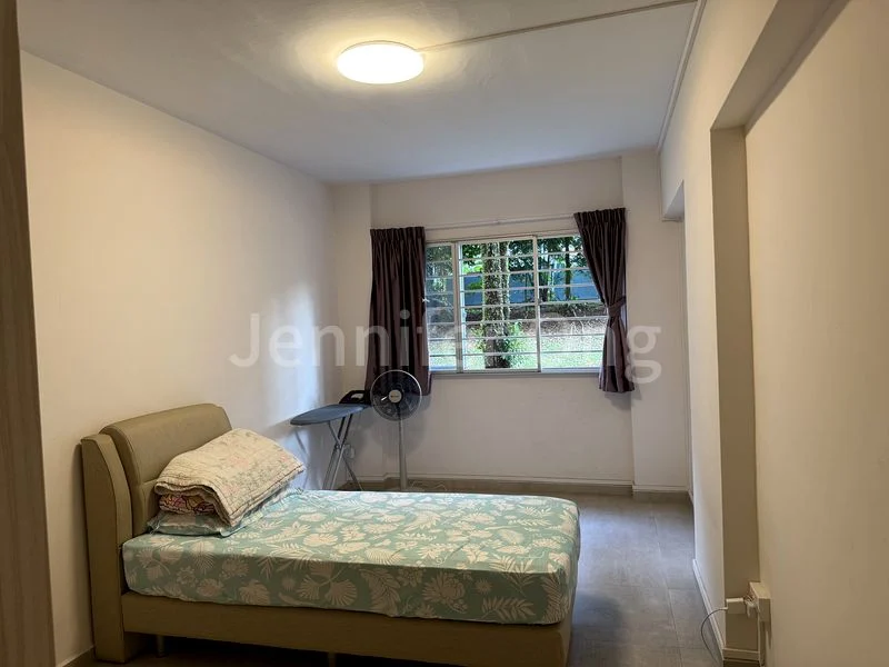 5 Room (5I) HDB for Sale in 11 Toh Yi Drive - Image 2