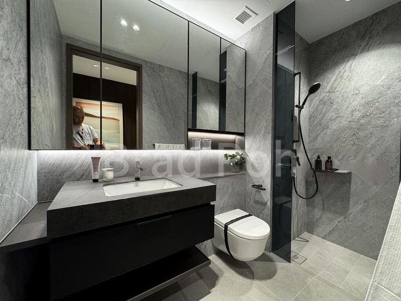 4 Bed Condo for Sale in Zion Road - Image 13