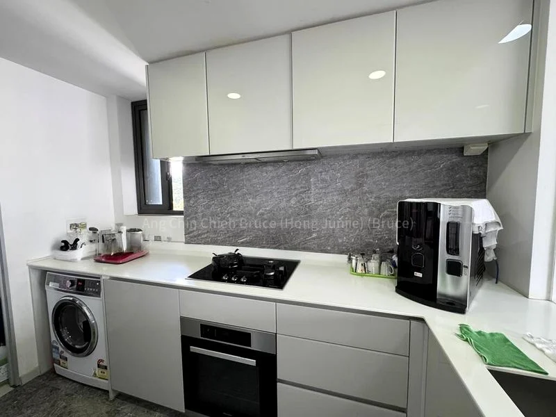 5 Bed Apartment (Condo) for Sale in  Margaret Ville - Image 2