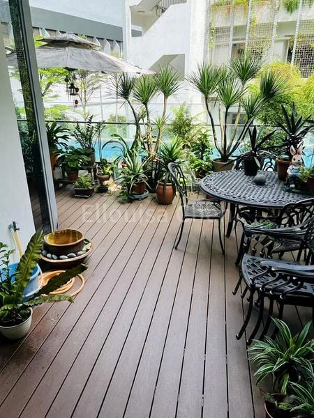 5 Bed Condo for Sale in  Hillsta - Image 1